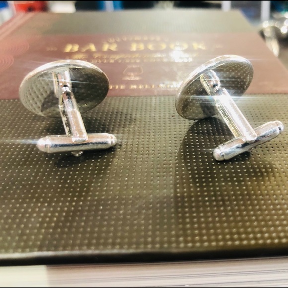 Custom Concrete hand painted cuff links - Picture 4 of 4